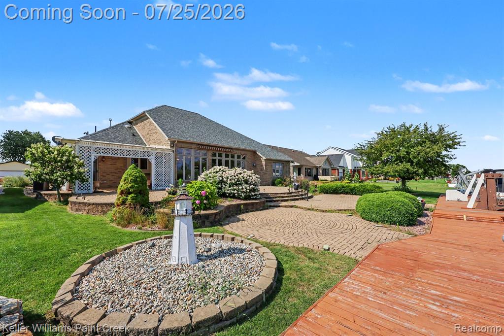 10404 Saint John Drive, Algonac, MI 48001 — Photo 27