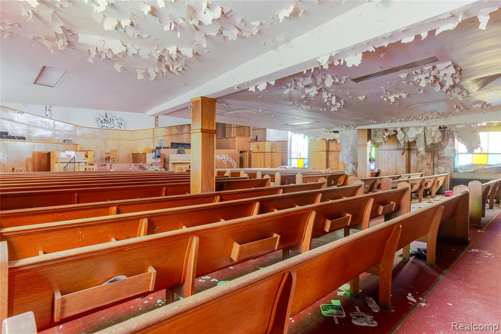1042 E Warren Avenue, Detroit, MI 48207 — Photo 9