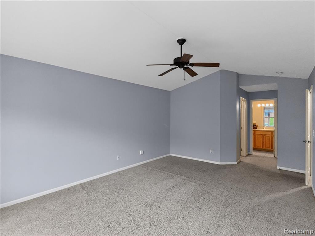 731 Amberly Drive, C, Waterford, MI 48328 — Photo 25