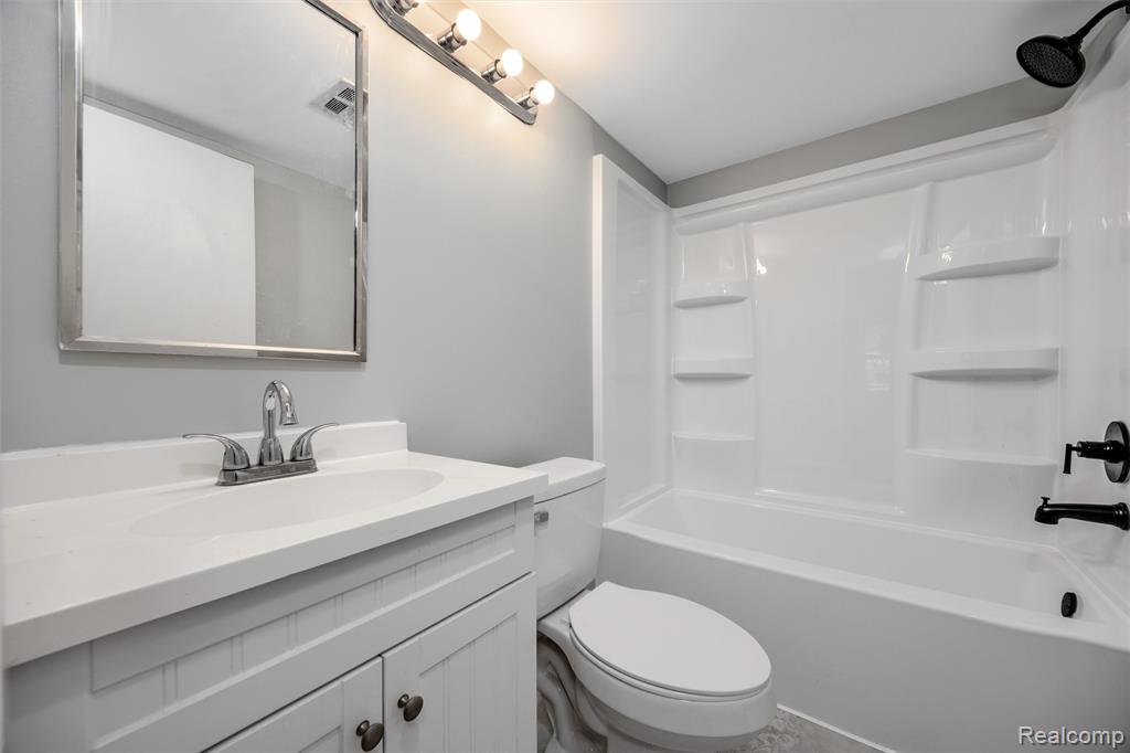 4942 Butler Drive, Troy, MI 48085 — Photo 20