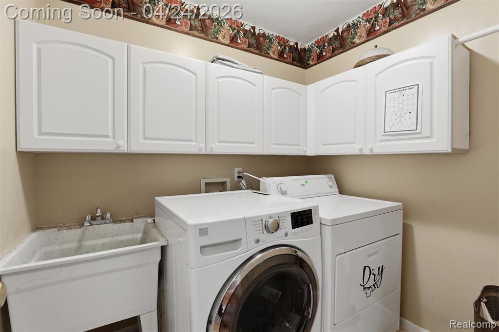54638 Beacon Cove Circle, New Baltimore, MI 48047 — Photo 20