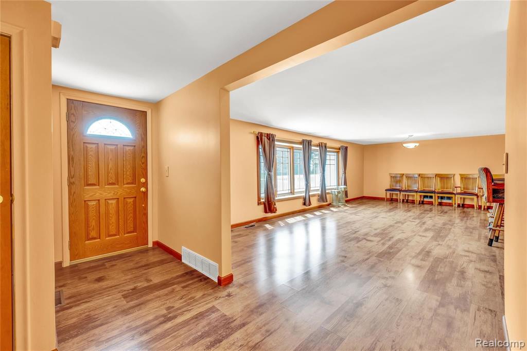 5428 Gratiot Avenue, St. Clair, MI 48079 — Photo 18