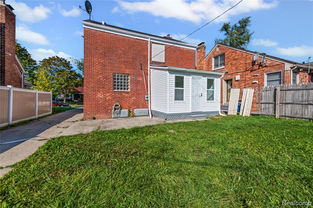 16560 Oakfield Street, Detroit, MI 48235 — Photo 22
