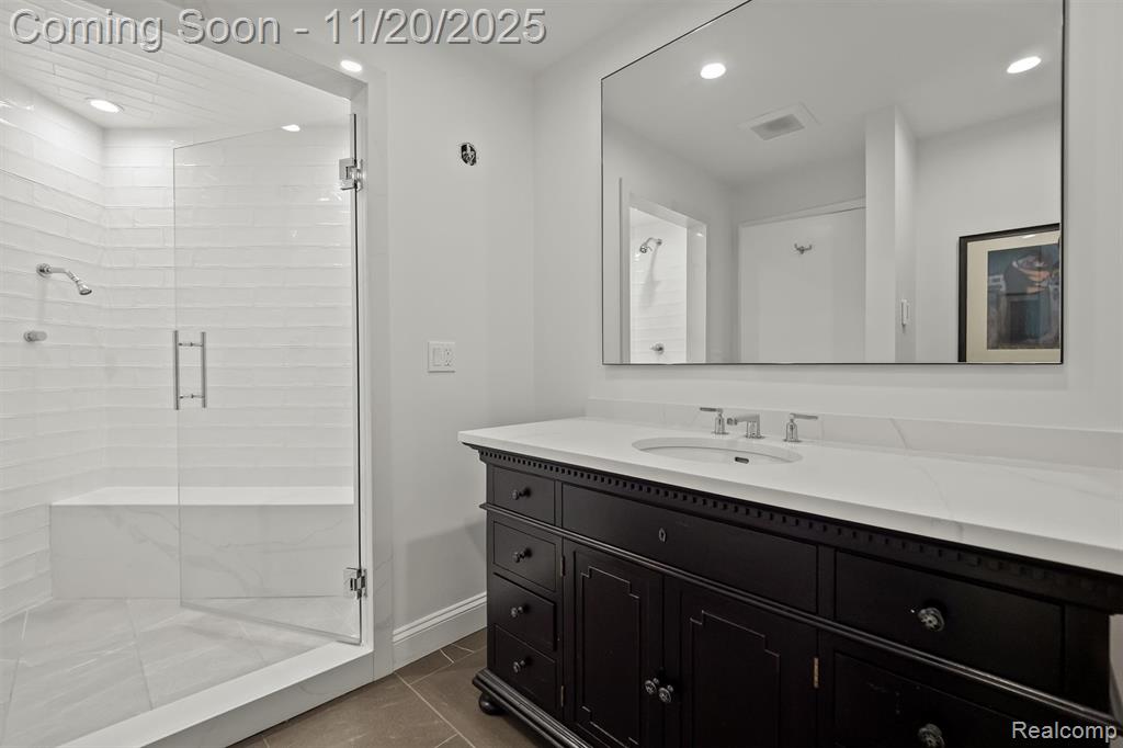 5764 Bloomfield Glens Road, West Bloomfield, MI — Photo 25