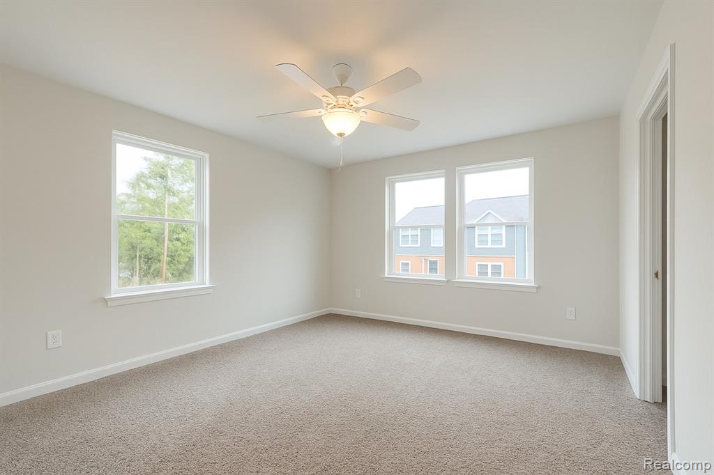 762 Huntley Lane, Troy, MI 48085 — Photo 12