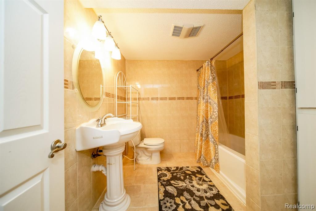 8670 LILLIAN Drive, Washington, MI — Photo 83
