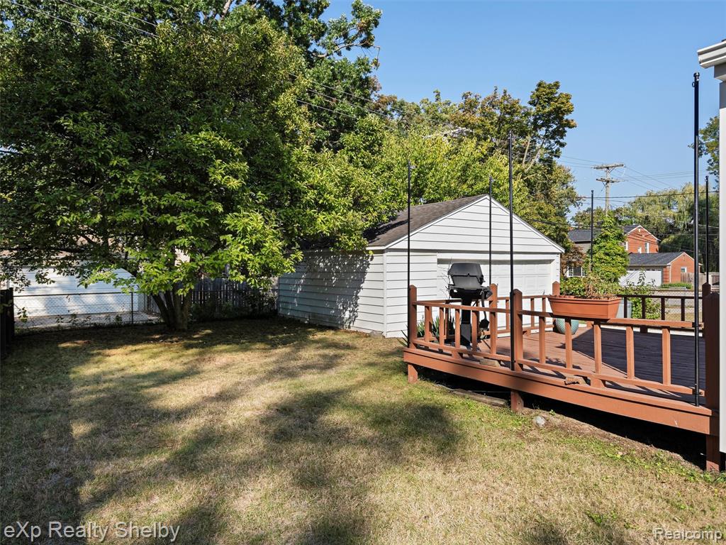 606 Catalpa Drive, Royal Oak, MI 48067 — Photo 32