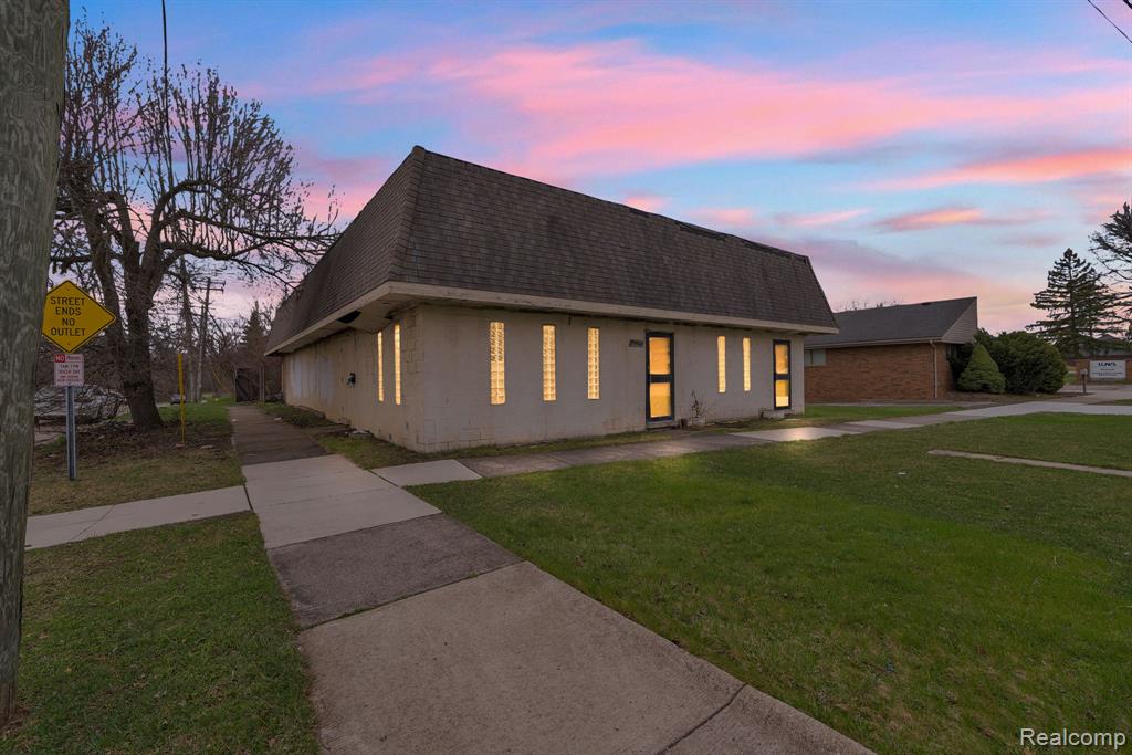 24501 Ann Arbor Trail, Dearborn Heights, MI 48127