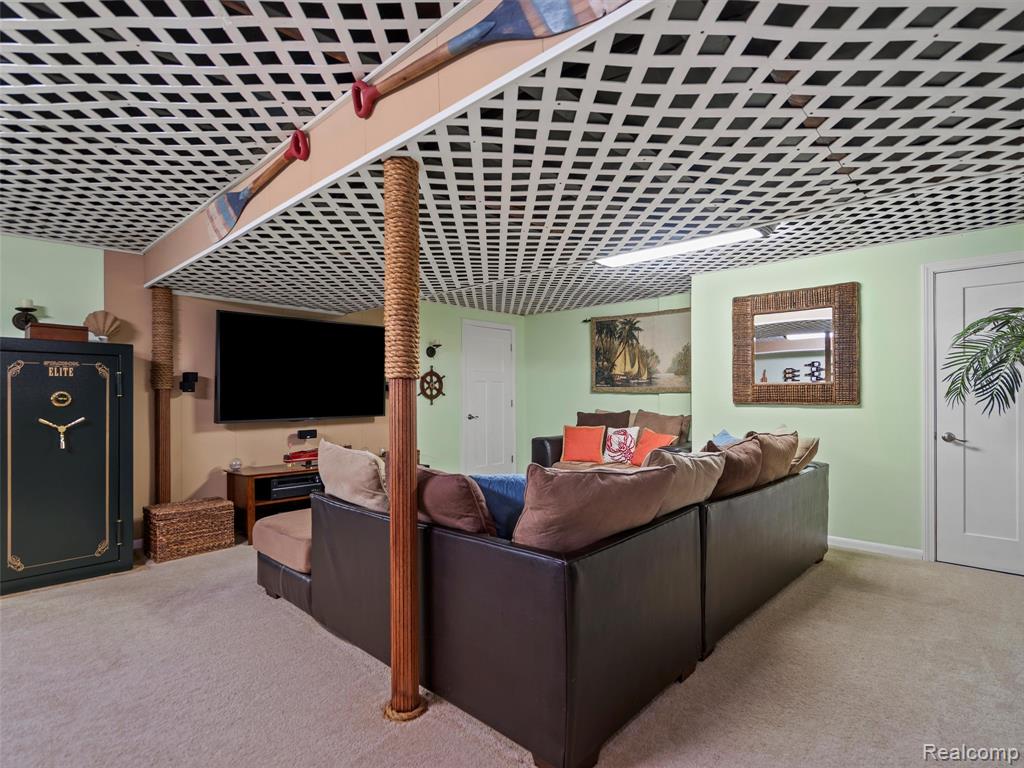 6410 Paramus, Clarkston, MI — Photo 16