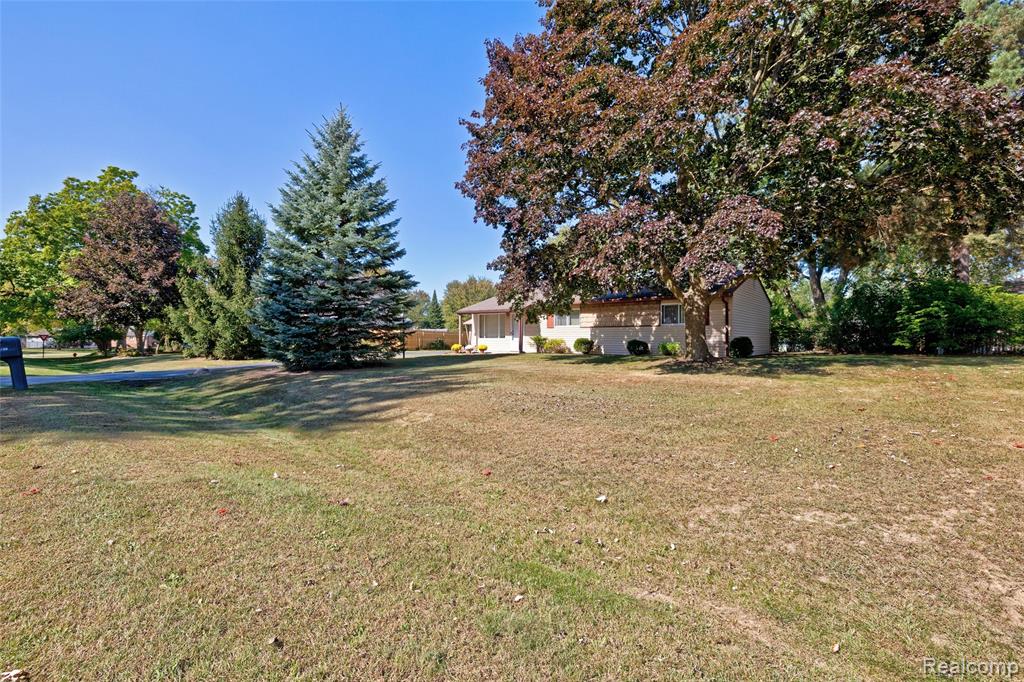 4730 Pinedale Avenue, Clarkston, MI — Photo 36