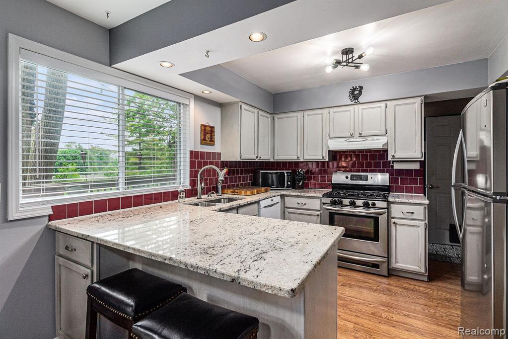 4784 HALF PENNY, Commerce Twp, MI 48382 — Photo 10
