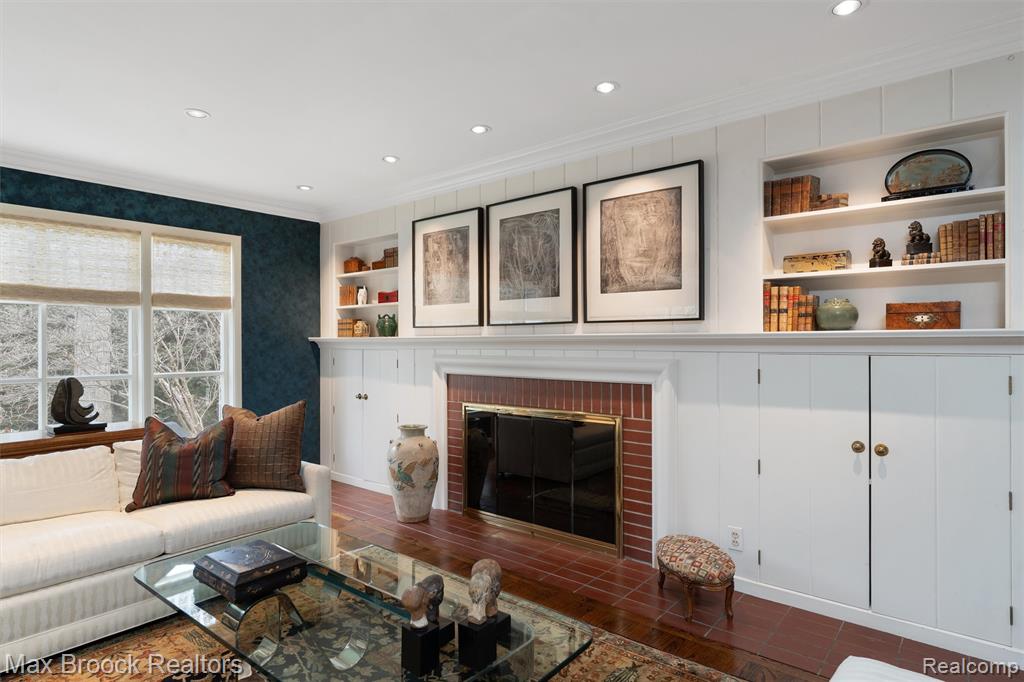 919 W Glengarry Circle, Bloomfield Hills, MI 48301 — Photo 9