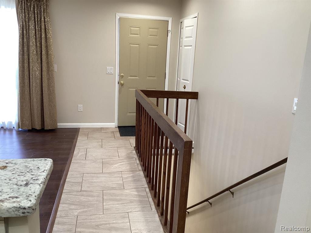 31180 COUNTRY Way, 20, Farmington Hills, MI 48331 — Photo 15