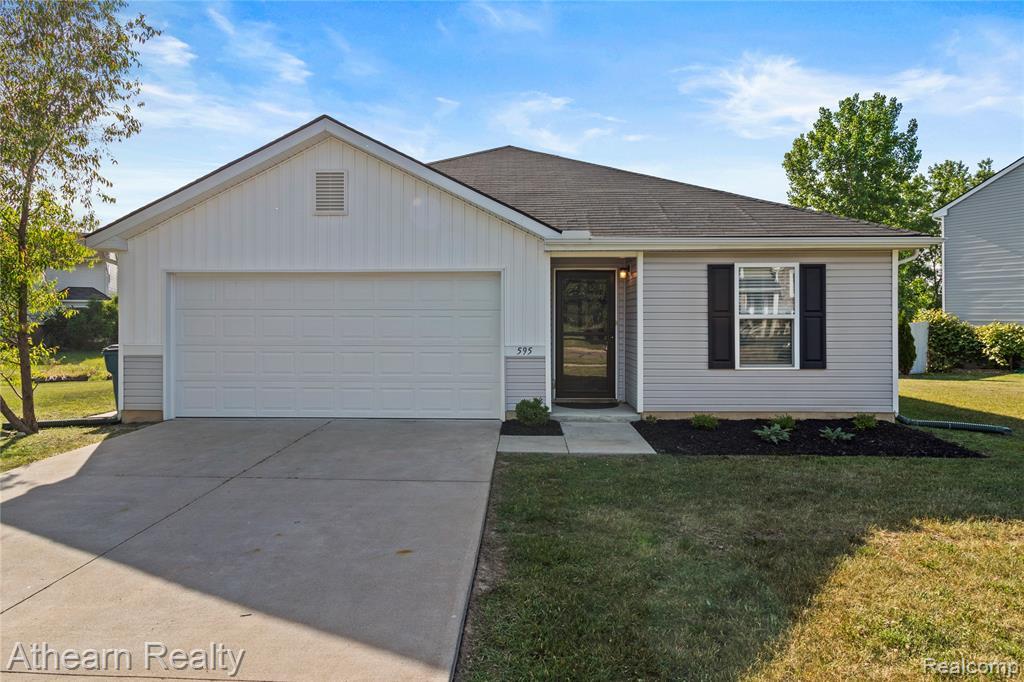 595 Rockway Drive, Linden, MI 48451 — Photo 2