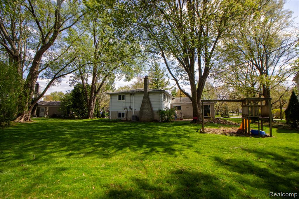 4271 Brandywyne Drive, Troy, MI 48098 — Photo 16