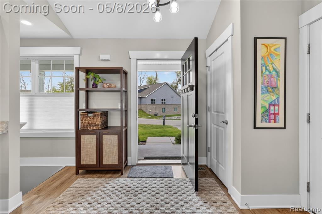 5847 Scenic Bluff Drive, 28, Brighton, MI 48116 — Photo 5