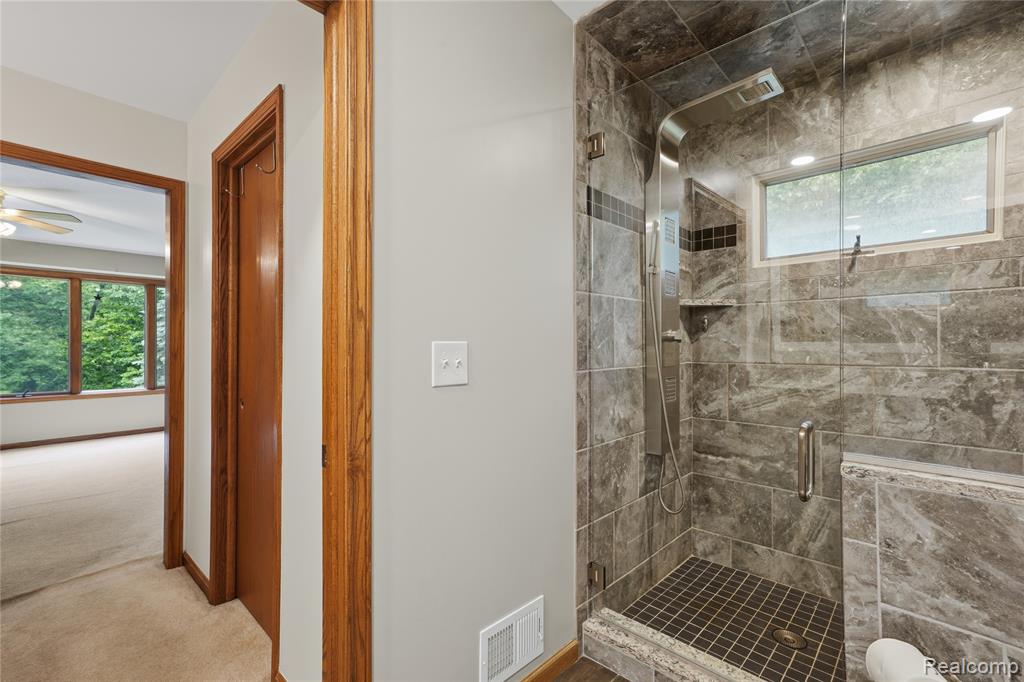 68345 Romeo Plank Road, Ray, MI — Photo 34