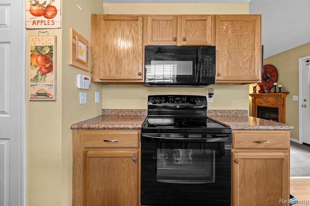790 1ST Street, Fenton, MI 48430 — Photo 12