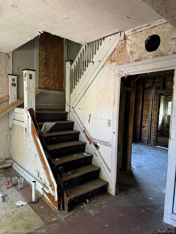 2986 CADILLAC Boulevard - Photo 4