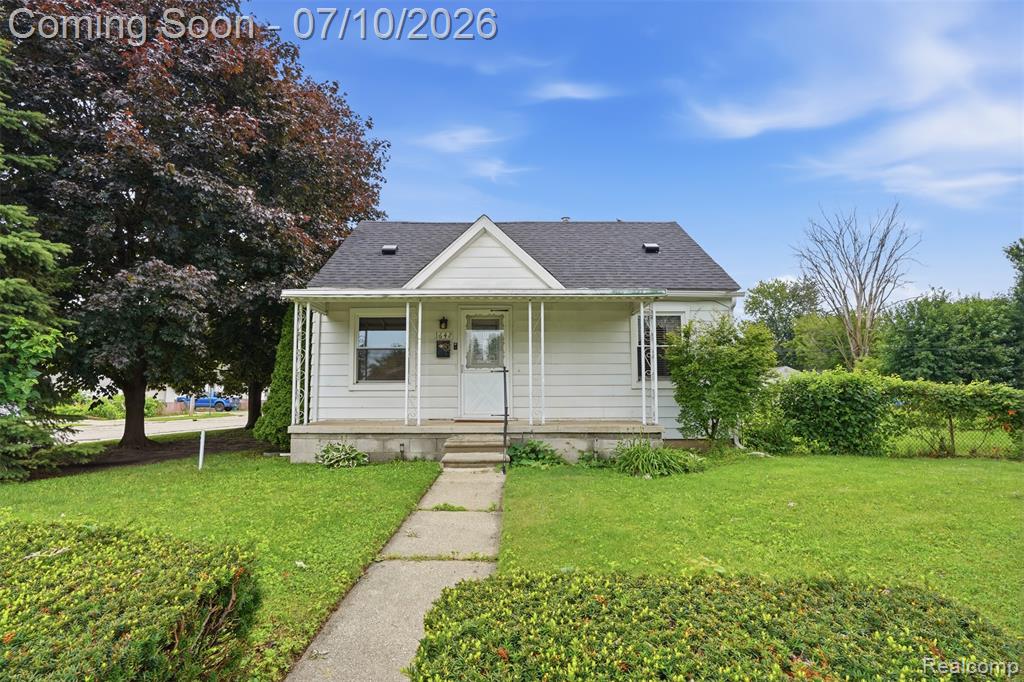 1642 Lathers Street, Garden City, MI — Photo 2
