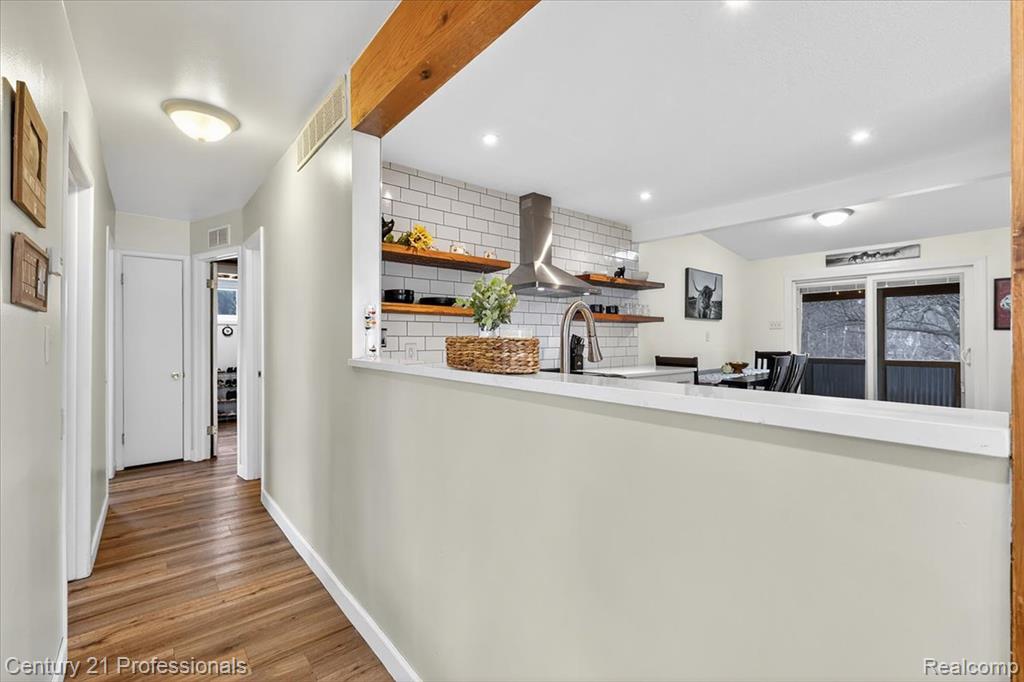 7079 Felix Drive, Clarkston, MI — Photo 24