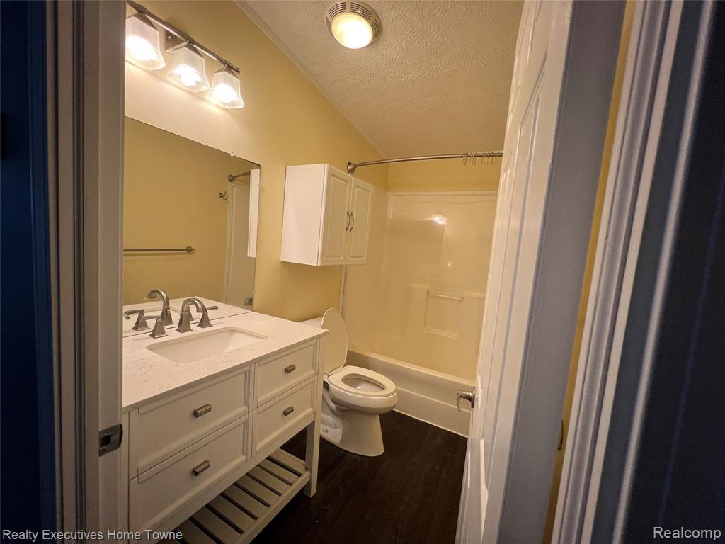 124 Hidden, Fort Gratiot, MI 48059 — Photo 16
