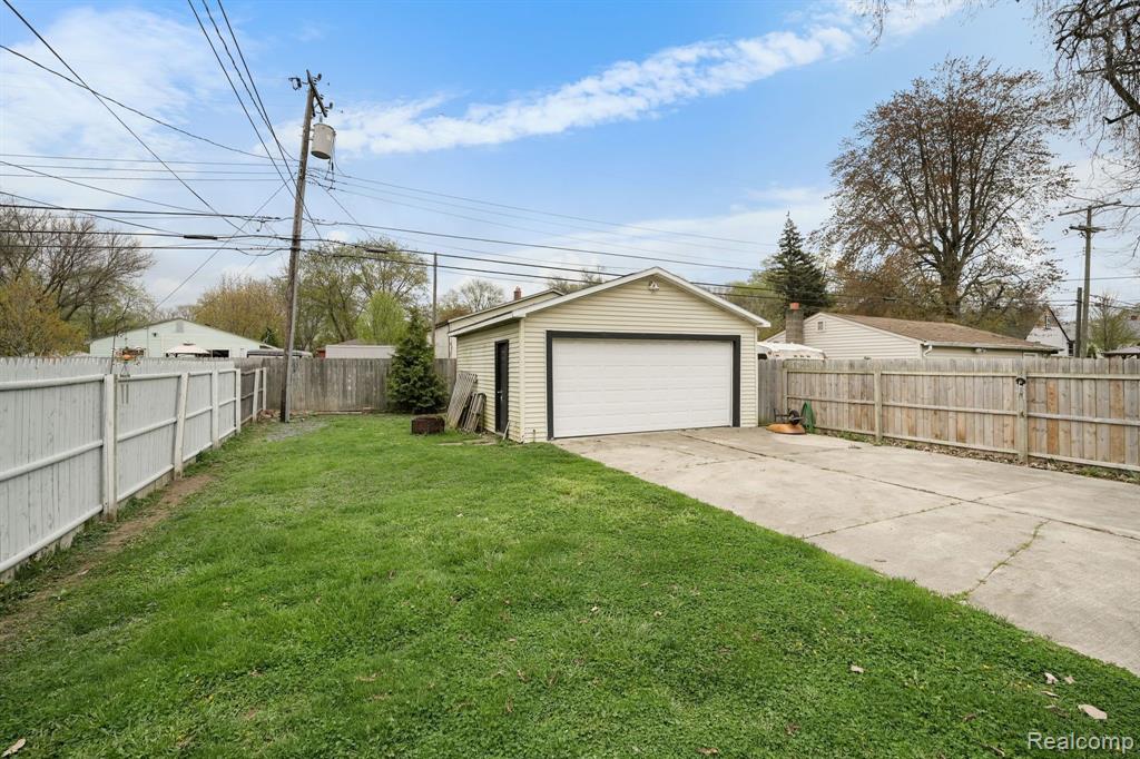5983 MCGUIRE Street, Taylor, MI 48180 — Photo 18