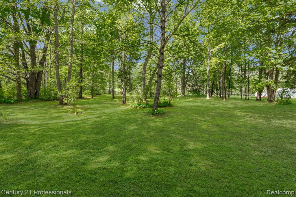 8638 Stone Road, Clay, MI 48001 — Photo 56