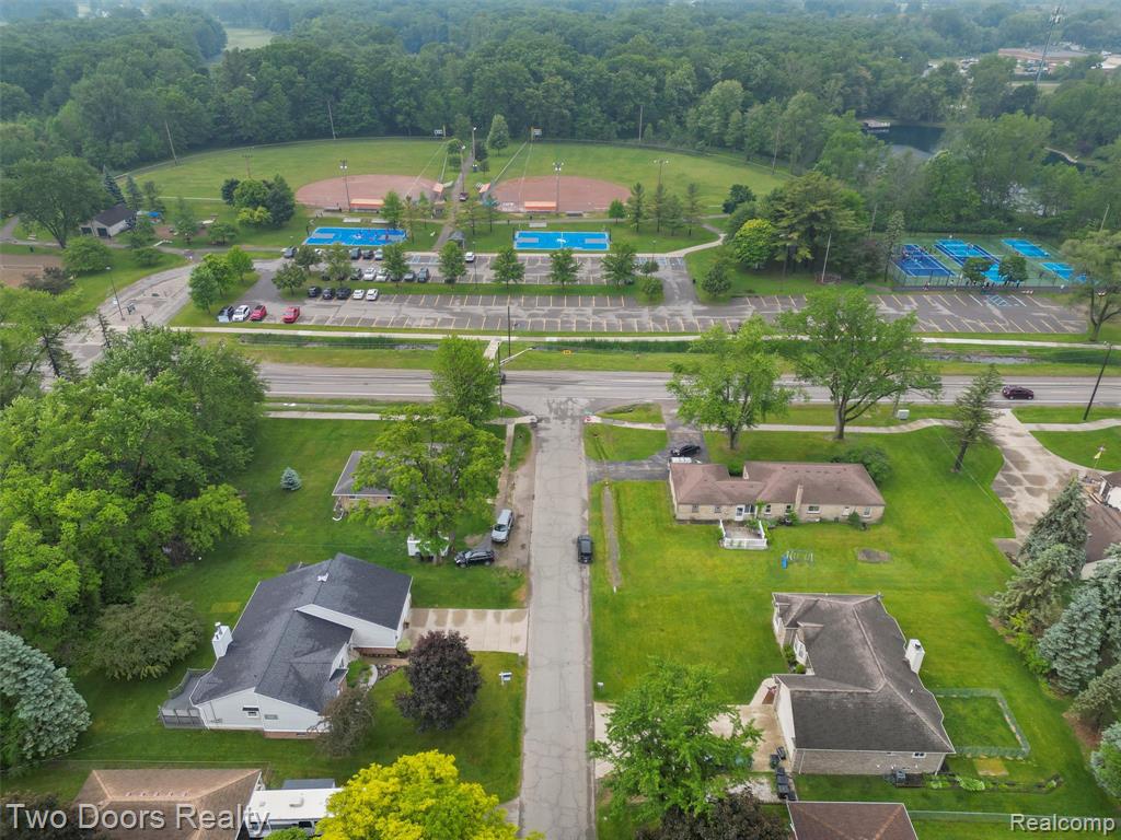 53020 Wolf Drive, Shelby Twp, MI 48316 — Photo 6
