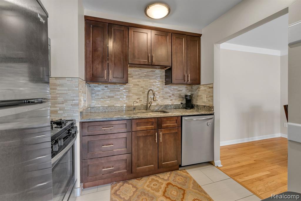 1201 Island Drive, 102, Ann Arbor, MI 48105 — Photo 28