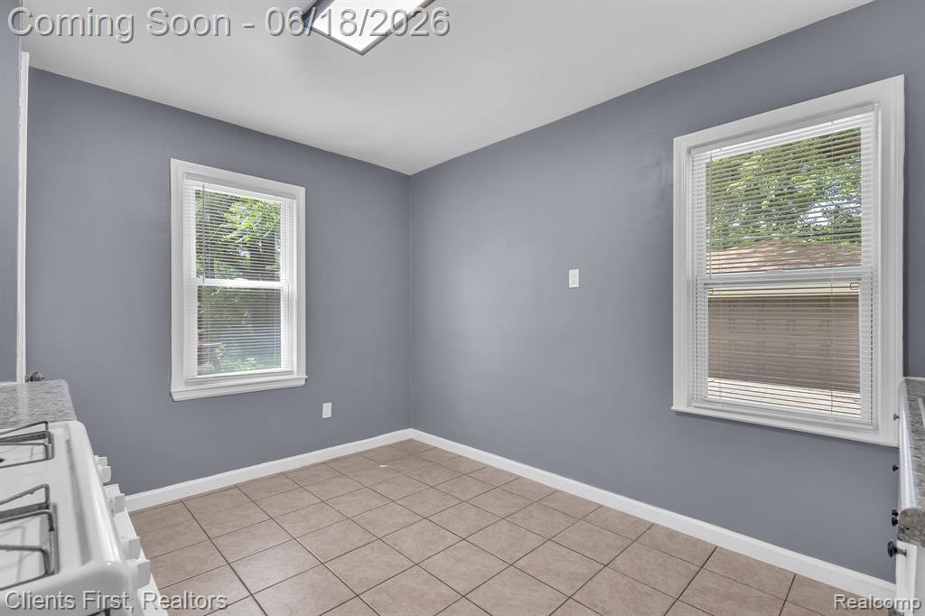 19963 Goulburn Street, Detroit, MI 48205 — Photo 9