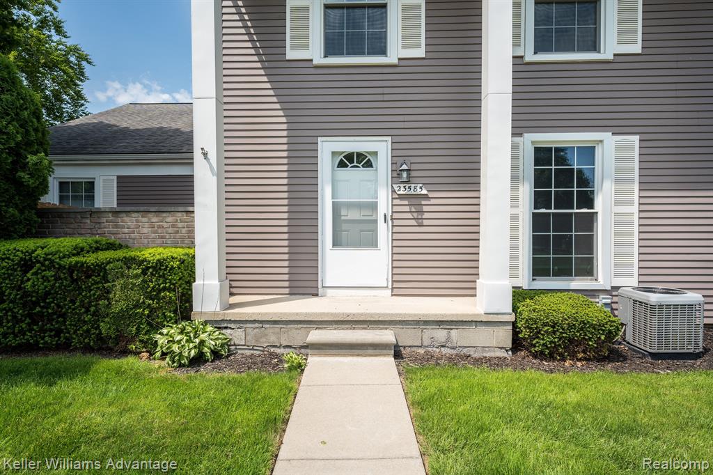 23585 Stonehenge Boulevard, Novi, MI — Photo 3