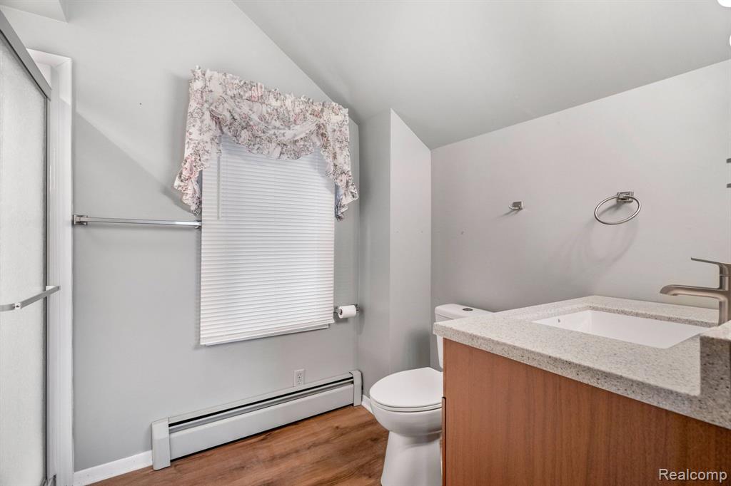 653 CENTRAL Drive, Lake Orion, MI 48362 — Photo 27