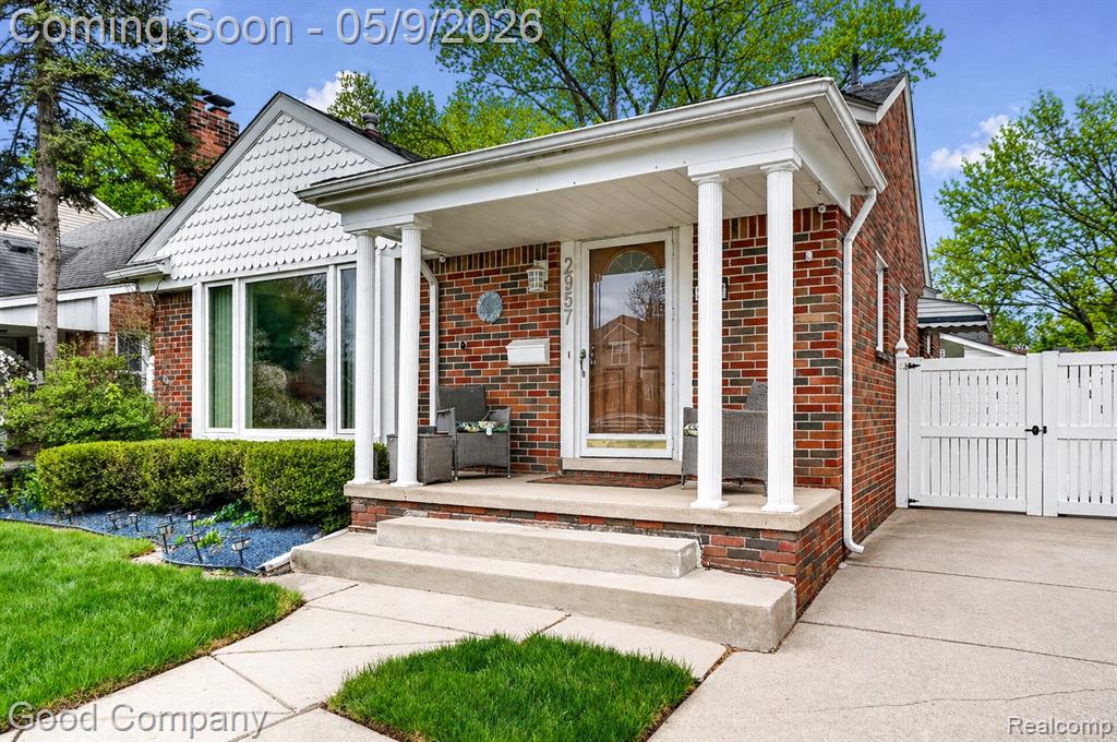 2957 Royal Avenue, Berkley, MI 48072 — Photo 2
