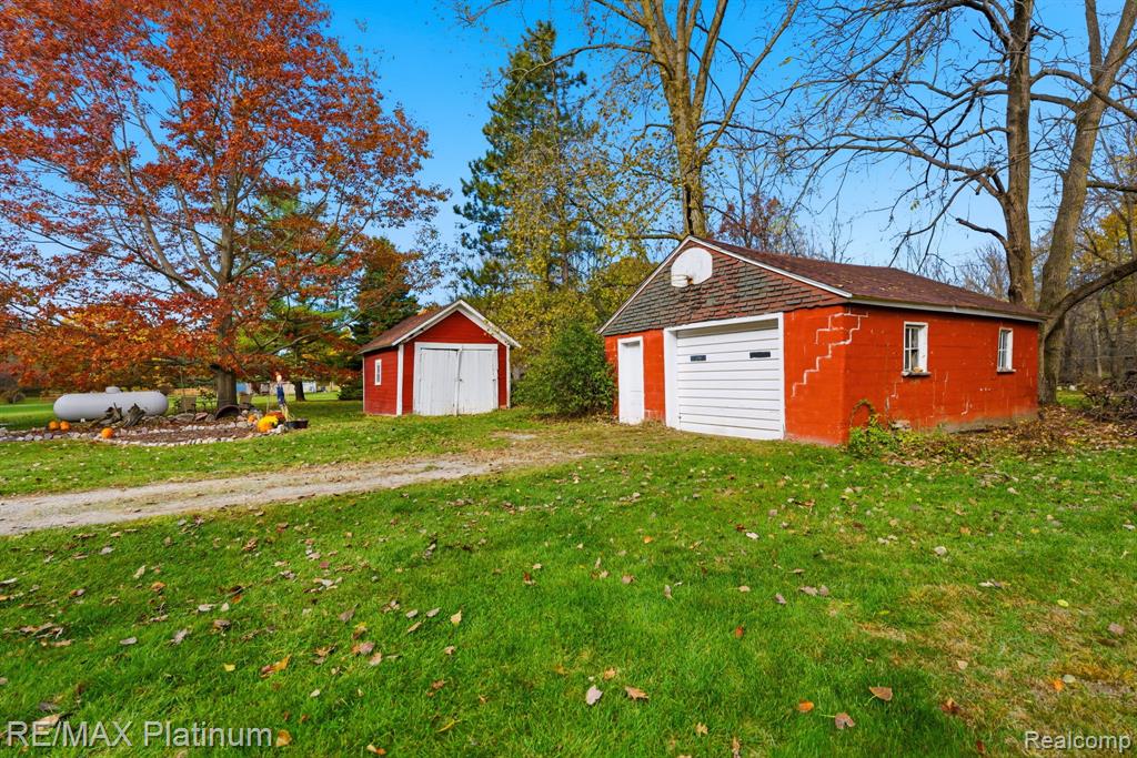 5315 E Allen Road, Webberville, MI 48892 — Photo 2