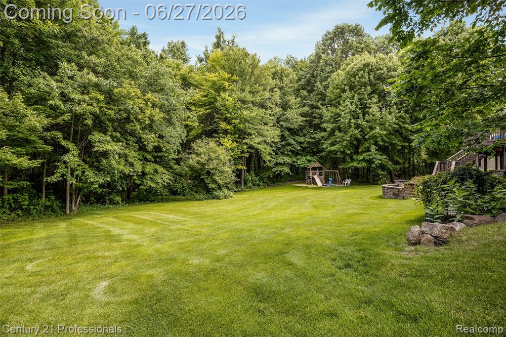 8928 Wild Iris Court, Davisburg, MI 48350 — Photo 40