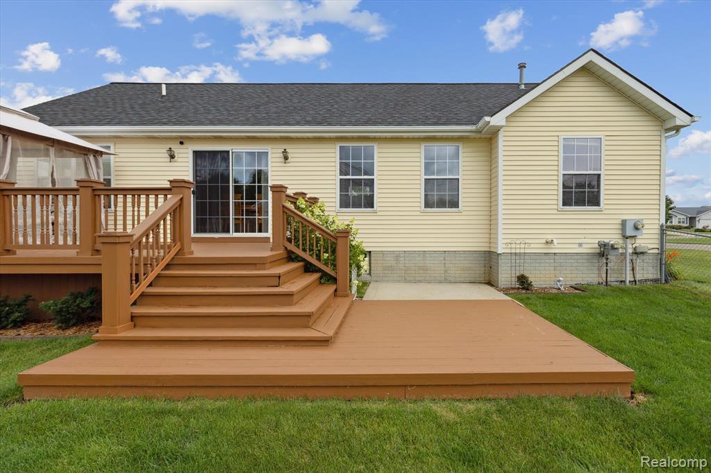 7206 Glen Oak Court, Grand Blanc, MI 48439 — Photo 38