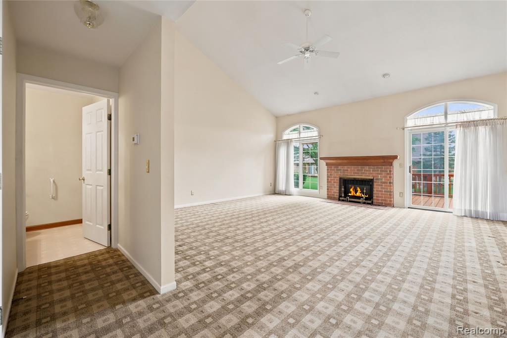 54698 Bellingham Drive, 56, Utica, MI 48316 — Photo 6