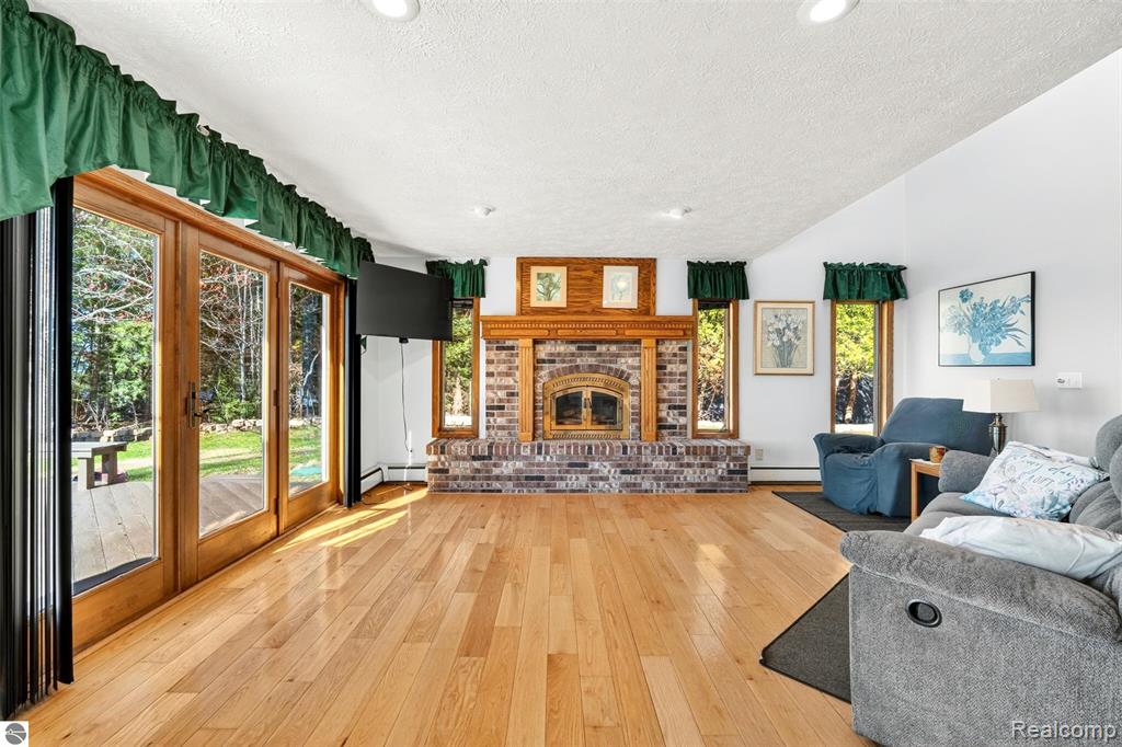 93N County Road 441, Manistique, MI 49854 — Photo 27