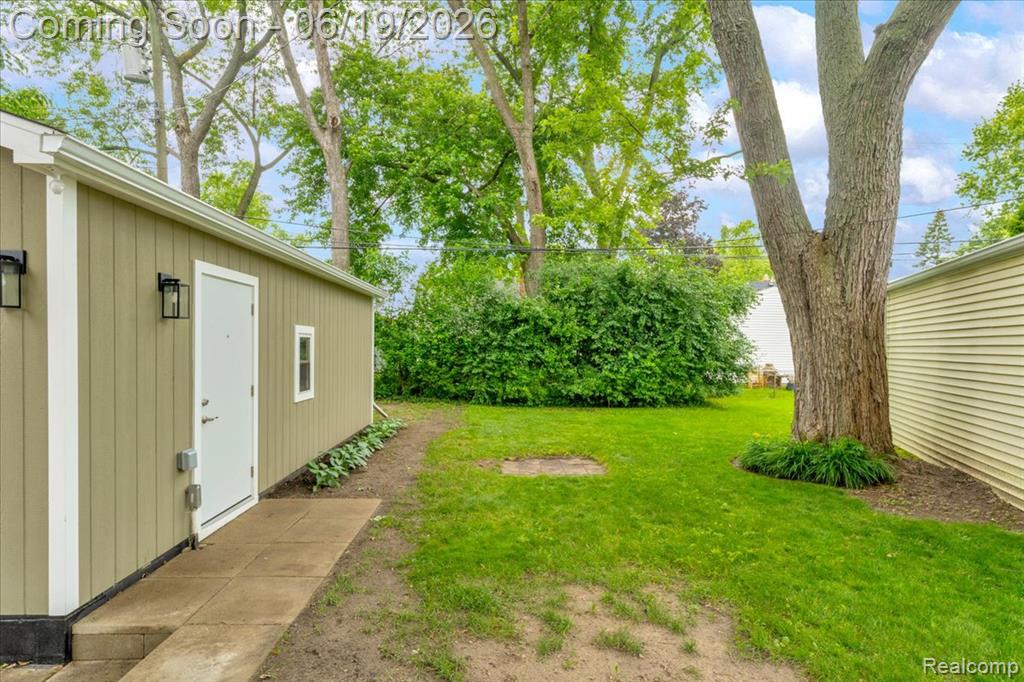 2957 Thomas Avenue, Berkley, MI 48072 — Photo 29
