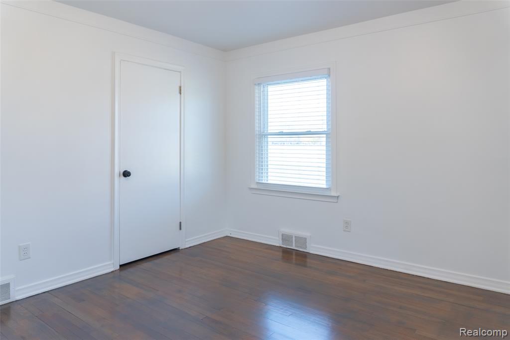 8153 Racine Road, Warren, MI 48093 — Photo 26