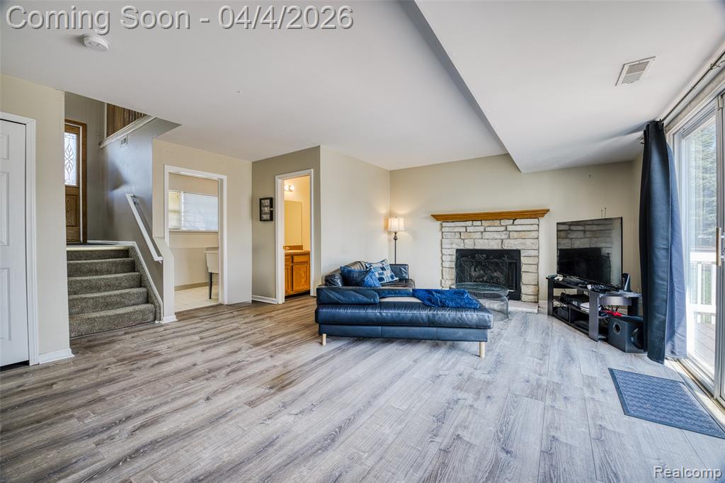 7087 Hogan Drive, Ypsilanti, MI 48197 — Photo 10