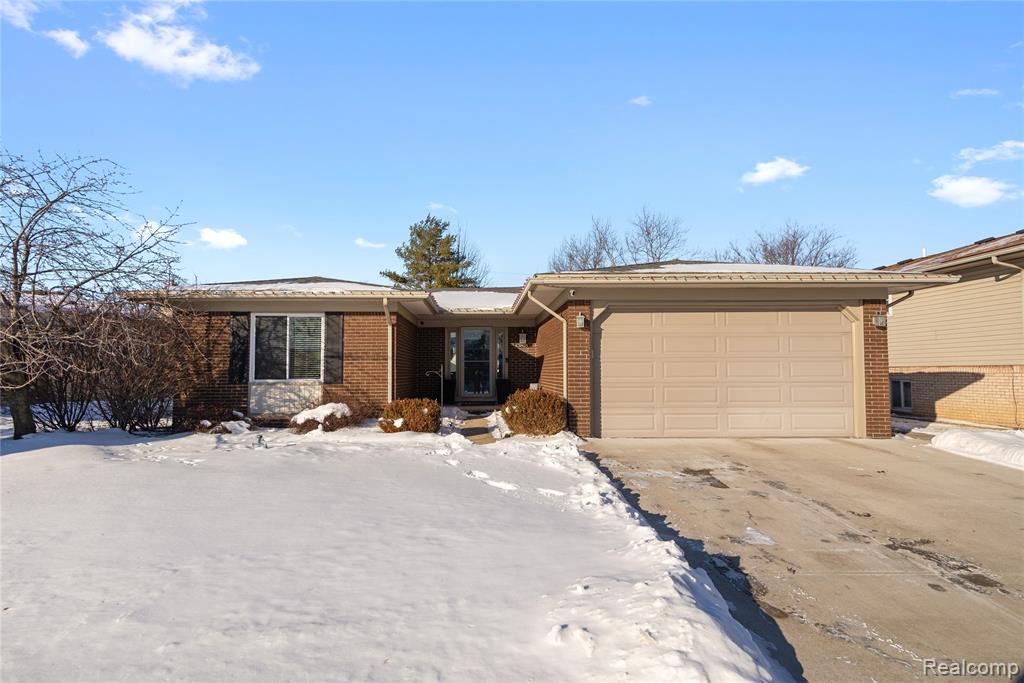 43818 Palisades Drive, Canton, MI 48187 — front exterior