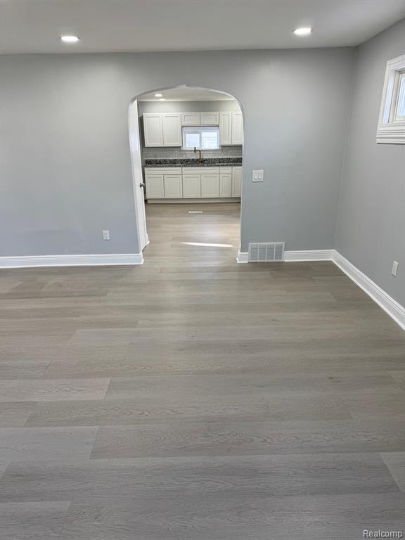 8463 Paige Avenue, Warren, MI 48089 — Photo 4