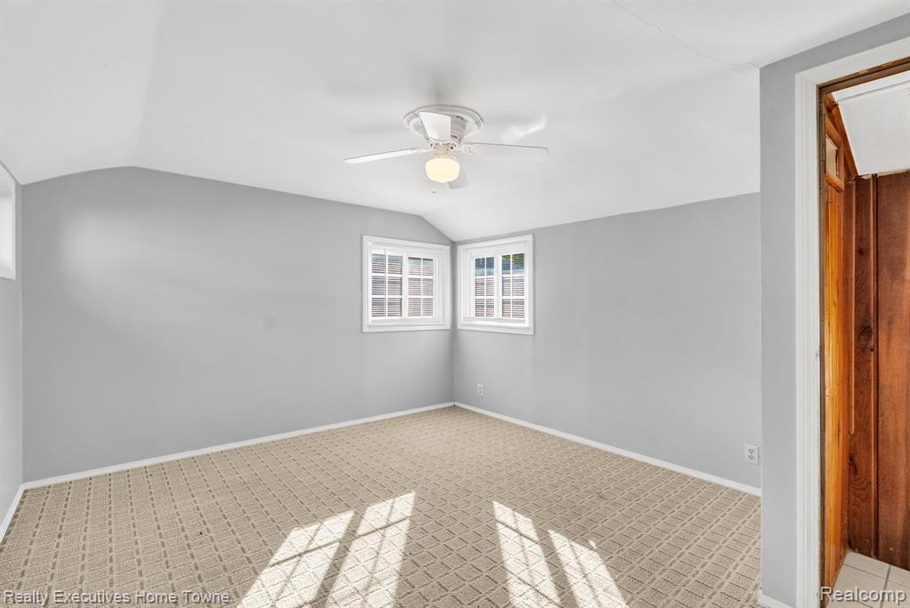 4188 Pine Grove Avenue, Fort Gratiot, MI 48059 — Photo 17