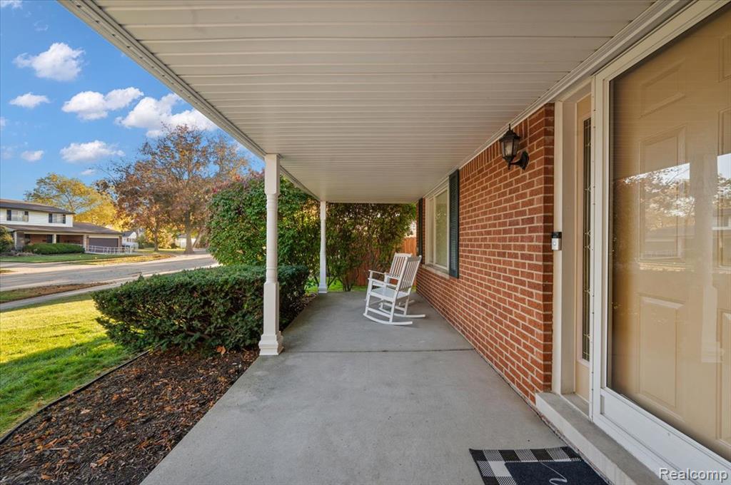 40649 Rinaldi Drive, Sterling Heights, MI 48313 — Photo 6