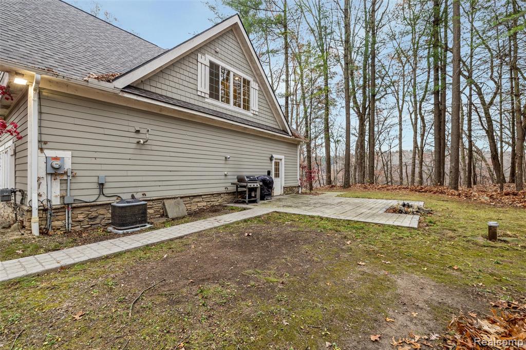 8400 Jennifer Lane, Holly, MI 48442 — Photo 32