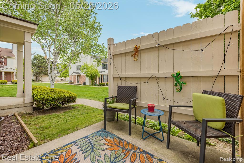 7736 Lake Ridge Drive, Waterford, MI 48327 — Photo 3