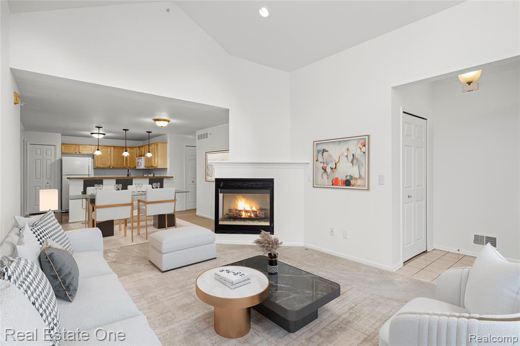 23102 Alexa, Walled Lake, MI 48390 — Photo 2