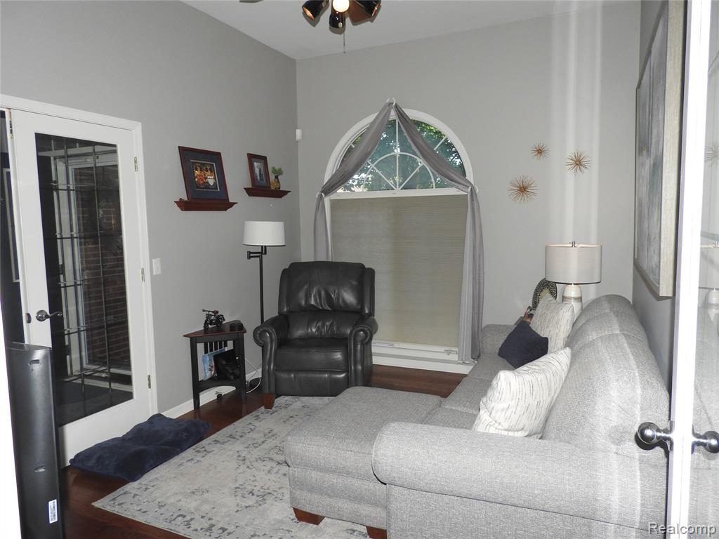 43124 Gina Drive, Sterling Heights, MI 48314 — Photo 17